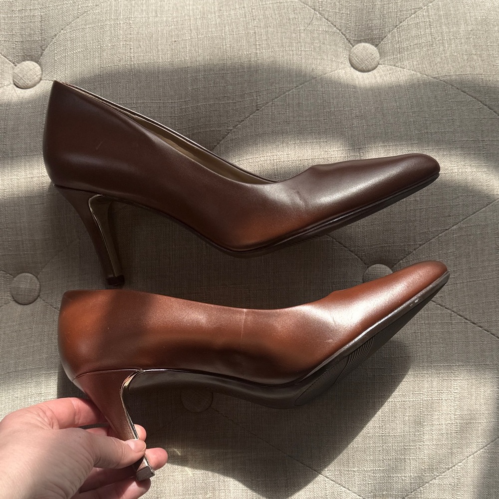 Naturalizer Brown Pointed-Toe Leather Pumps - Picture 3 of 7